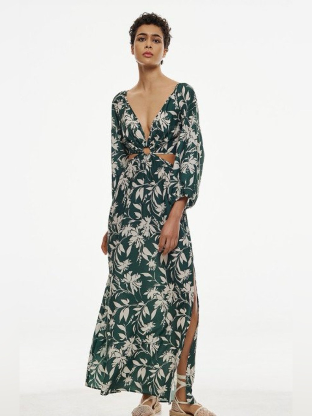 Abercrombie & Fitch long-sleeve plunge cut-out maxi dress size S